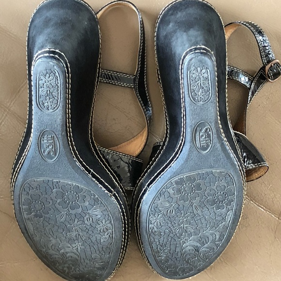 Sofft Women’s 8, Patent Leather Strappy Wedge Heels, Suede Wrapped, GUC - Picture 10 of 16